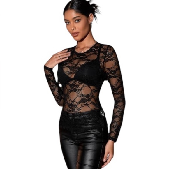 Y2K Women's Black Floral Print Fishnet Whimsygoth Grunge Witchy Mesh Top Size S - Picture 1 of 6